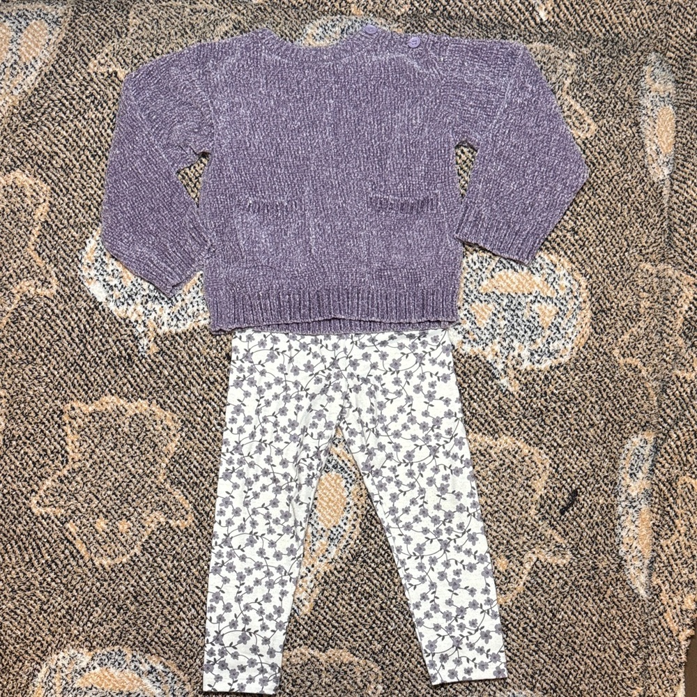DKNY‎ Lavender Knit Top and Floral Pants